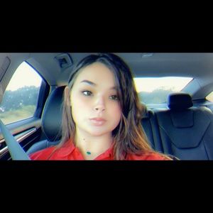 Meet your Posher, Katlynn